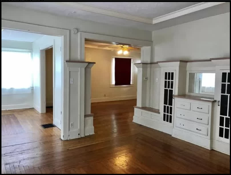 600 E Grand St – photo 4