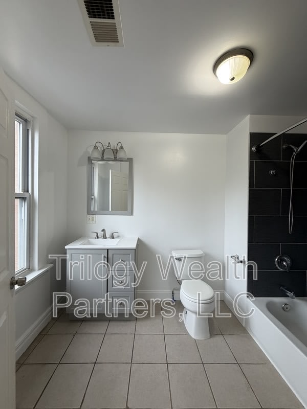58 South 13th Street – photo 4