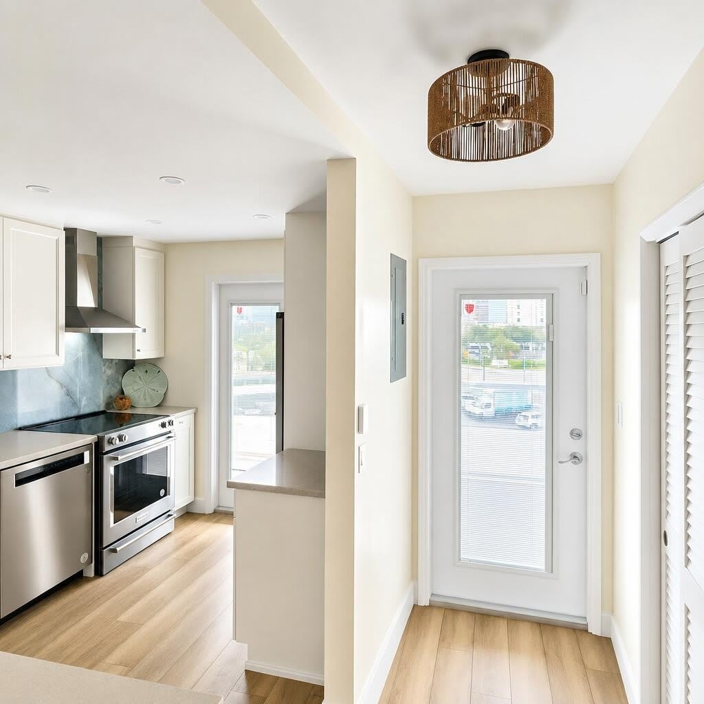 2731 Ne 14Th St – photo 4