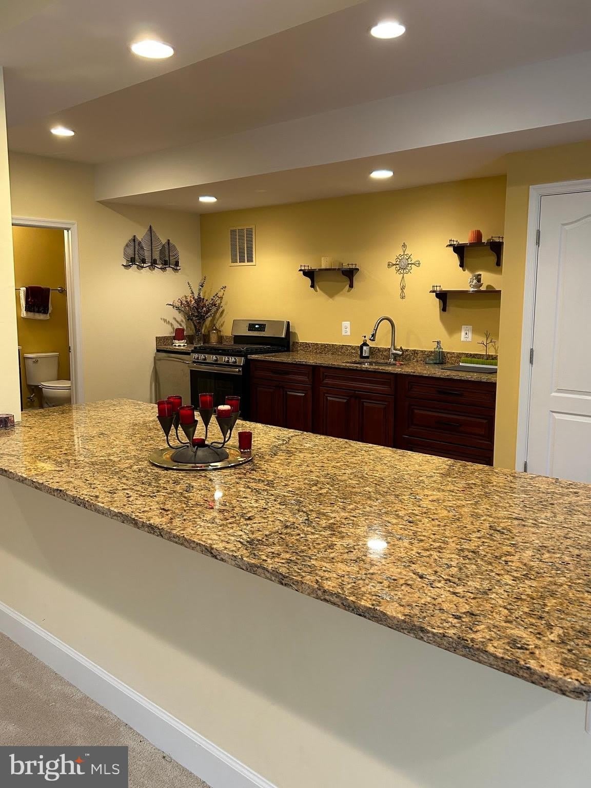 41857 RAWNSLEY Drive – photo 2