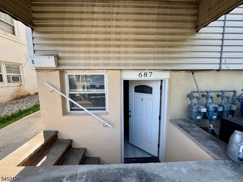 687 Midland Ave – photo 2