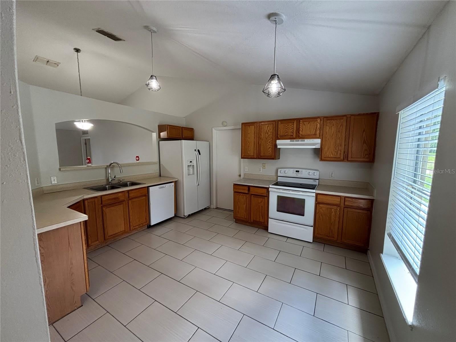 120 Spoonbill Court – photo 4
