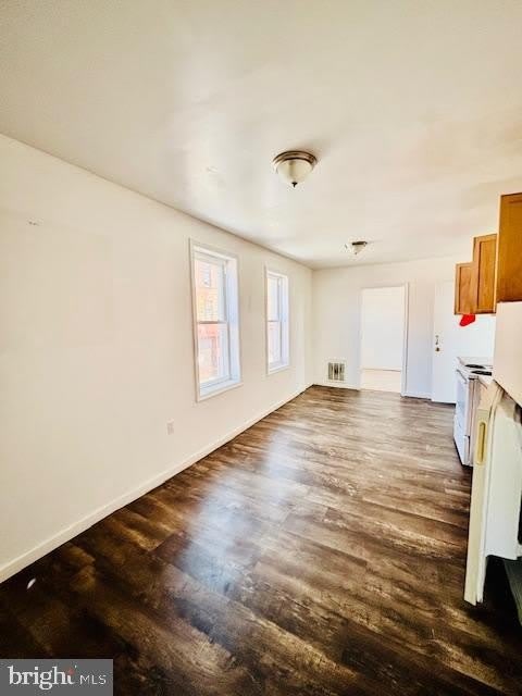 240-42 W GLENWOOD Avenue – photo 5