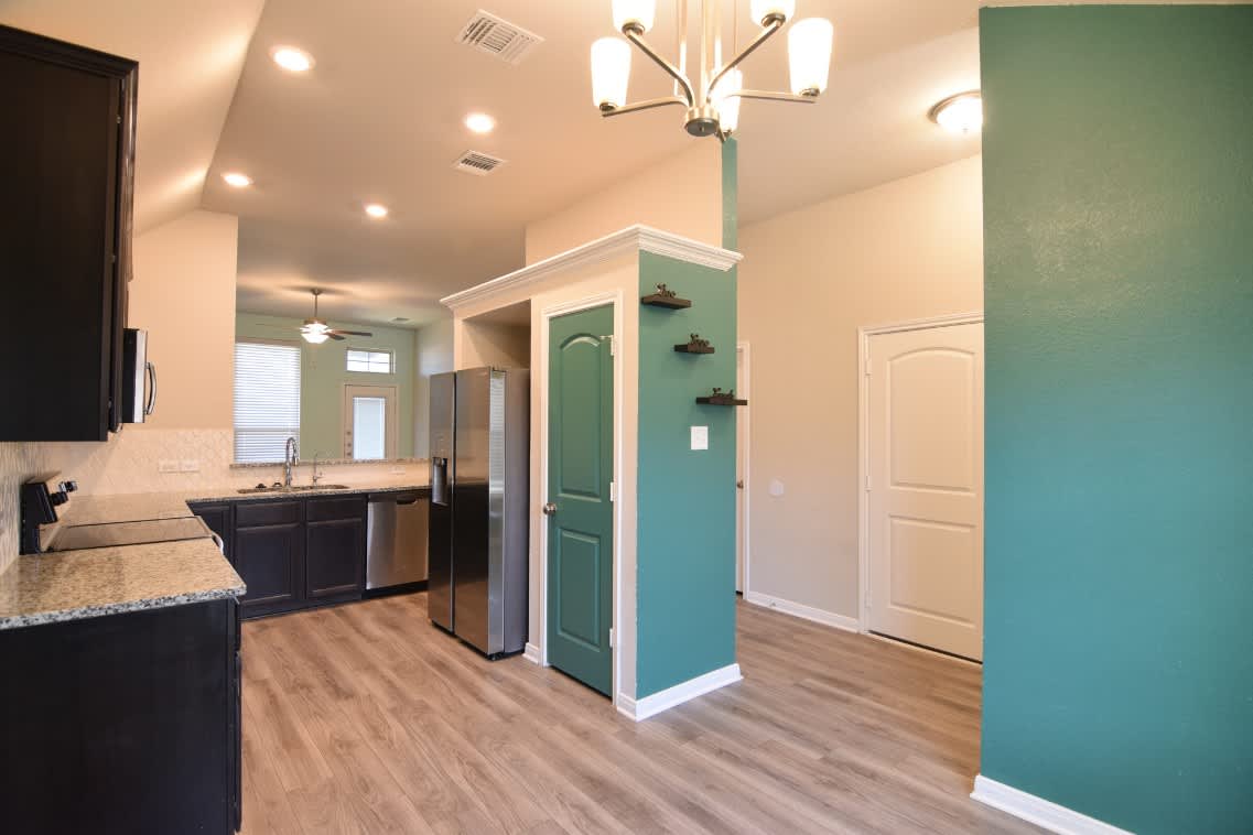 3409 Addison St – photo 5
