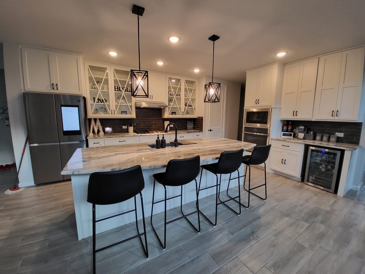 1413 Lawnview Drive – photo 1