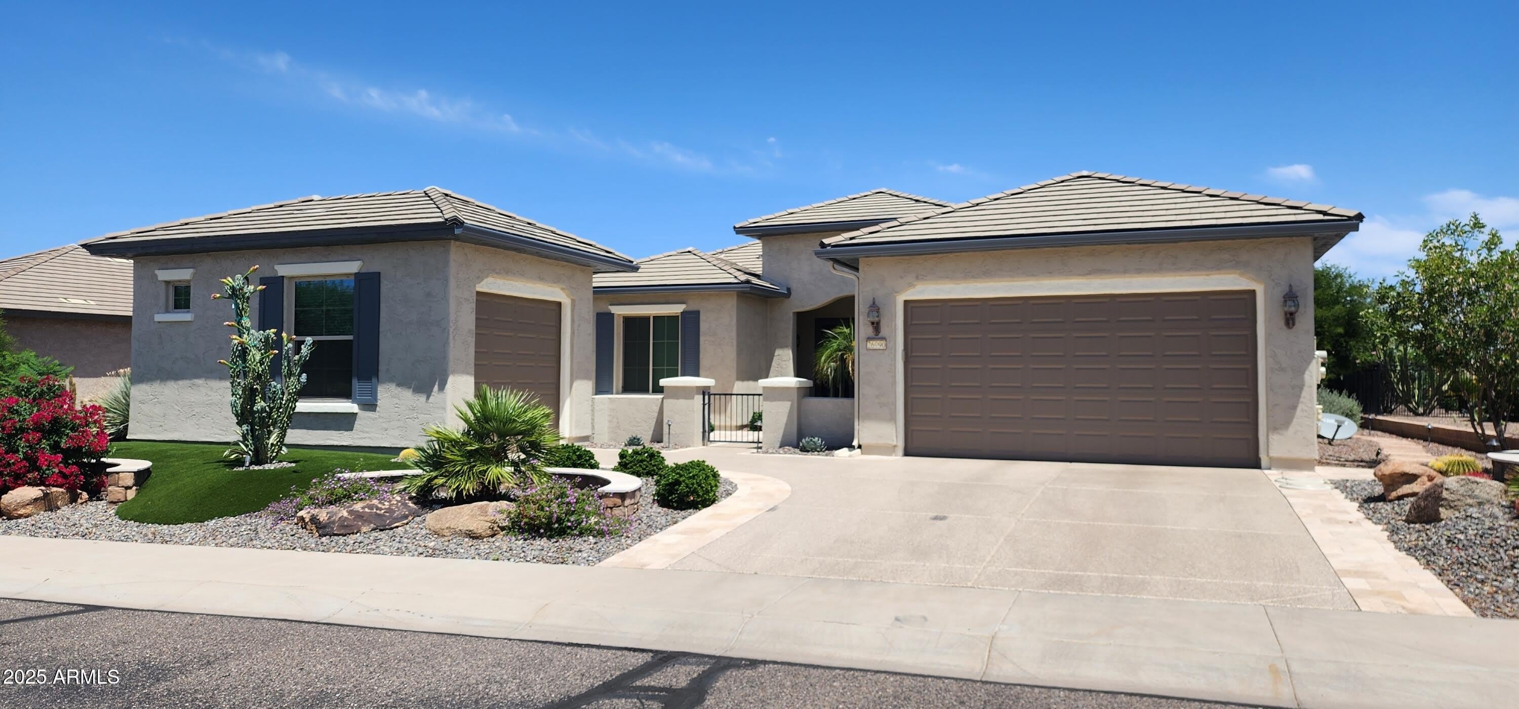 26990 W BURNETT Road – photo 1