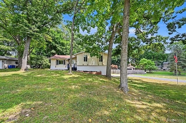 2104 Highfield Road – photo 2