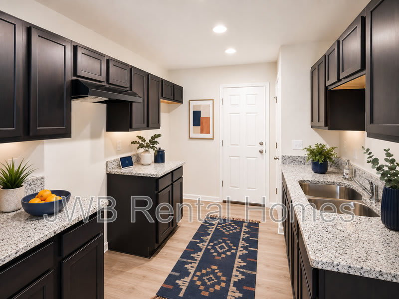 8415 Berry Ave – photo 3