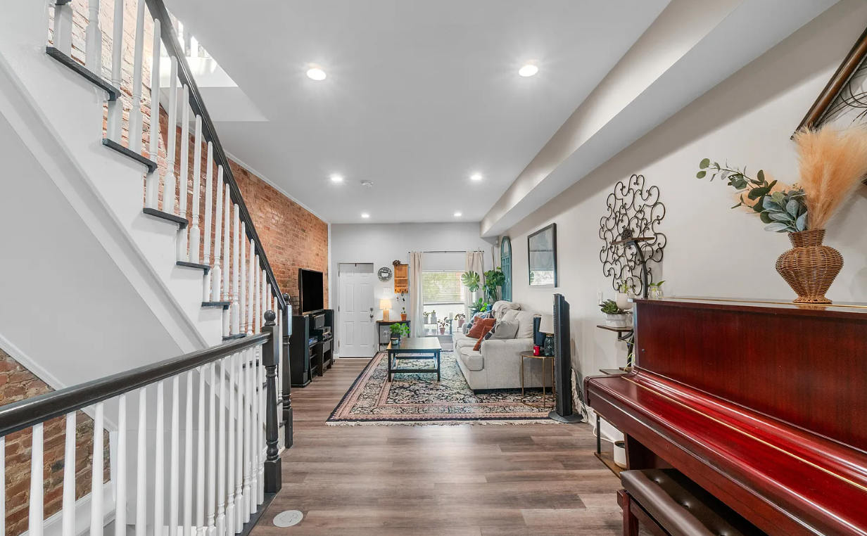 210 North Ellwood Avenue – photo 5