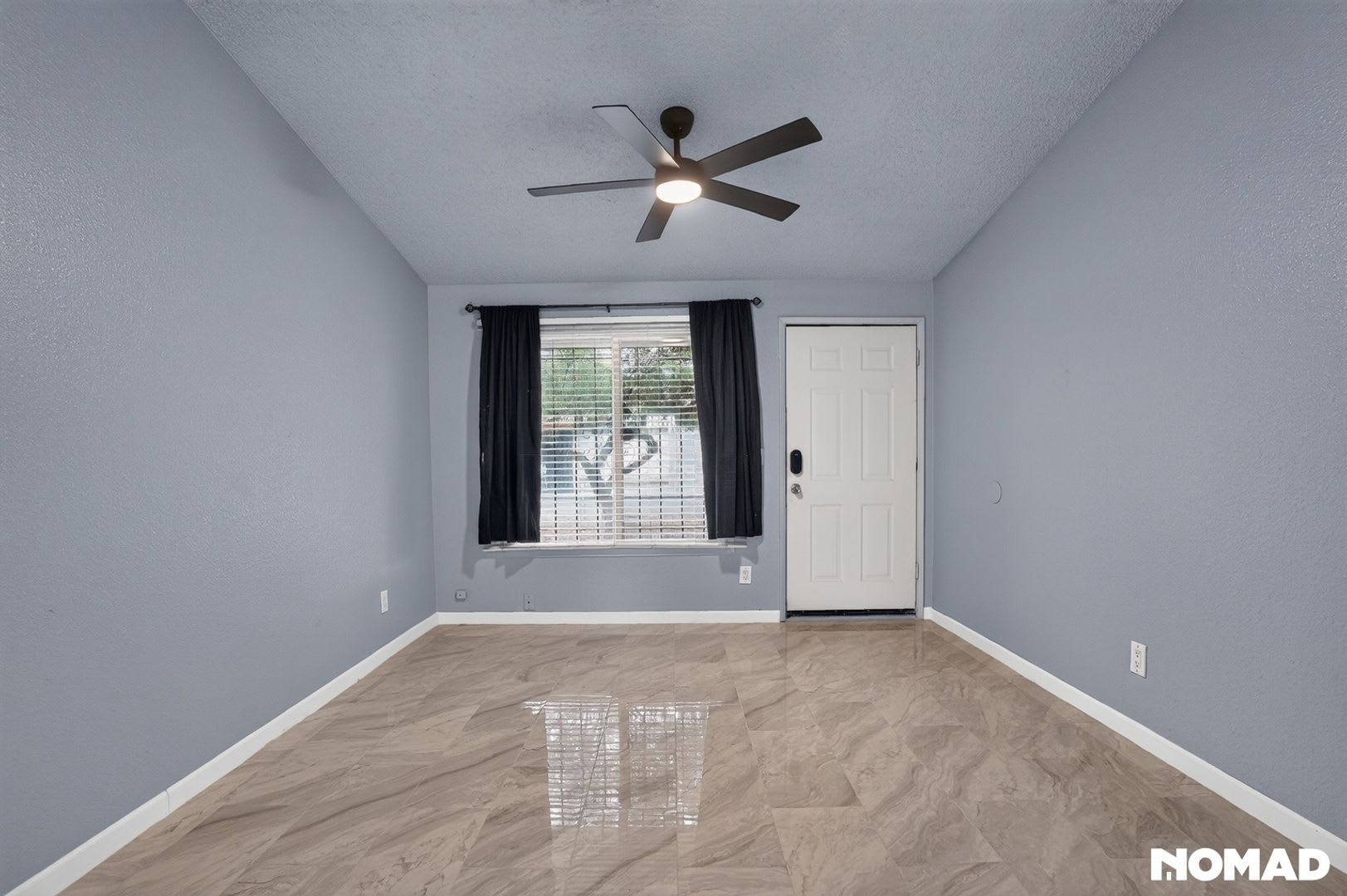 Charming 1BR Townhome in Phoenix – photo 1