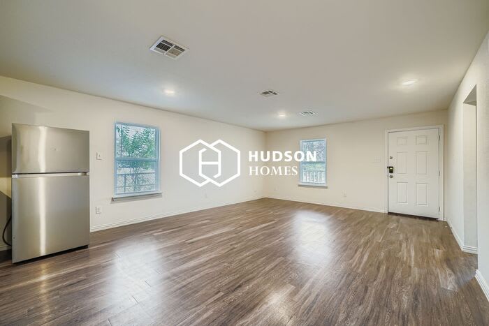 2318 North 15th A Street – photo 3
