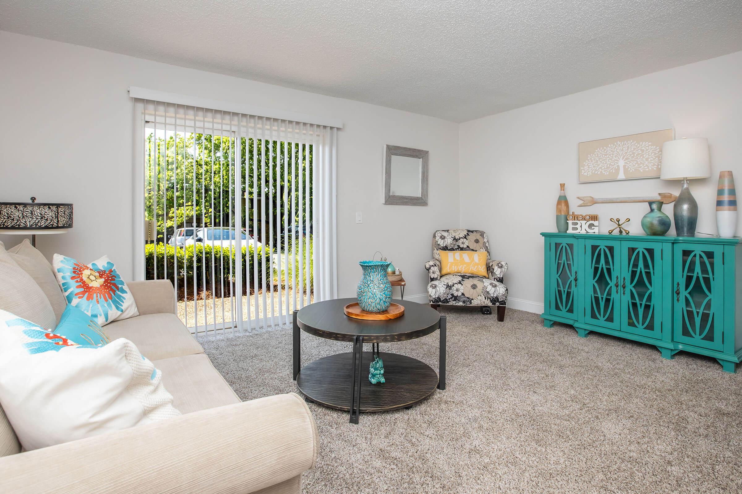Nob Hill Apartment Homes – photo 3