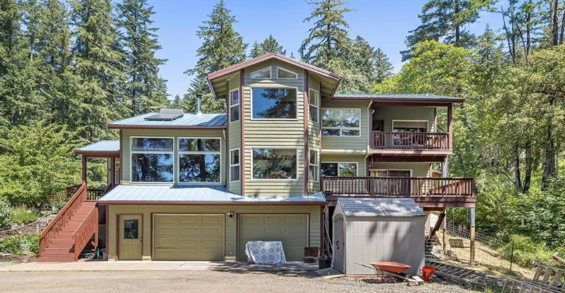 Welcome to Your Dream Home- Peaceful, Secluded... A MUST TOUR – photo 1