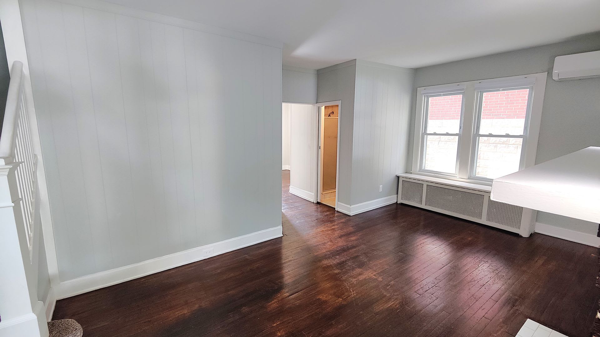 *Beautifully Updated & Spacious 3BD/2BA Single Family Home Available in East Liberty* – photo 2