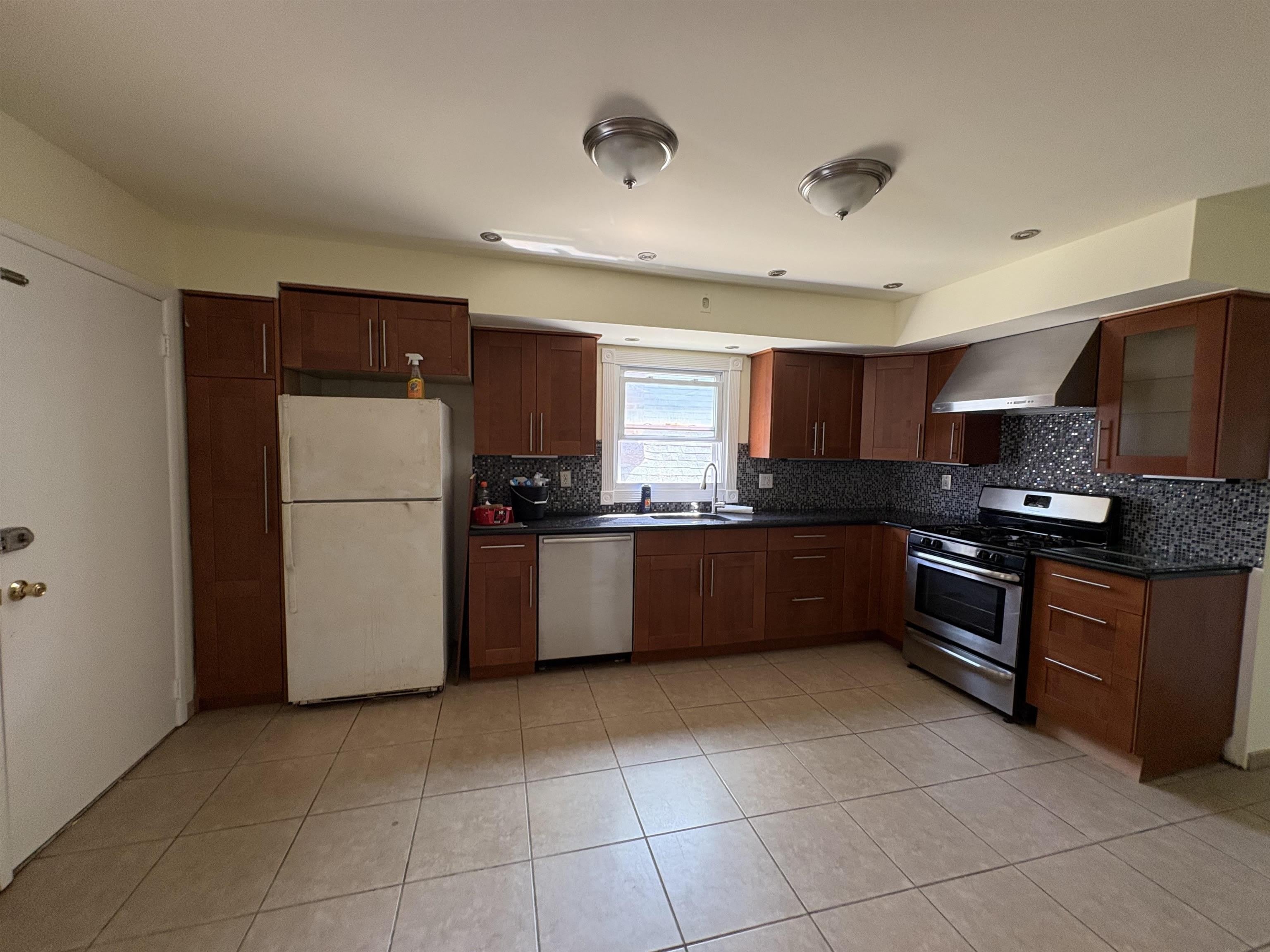 3519 KENNEDY BLVD – photo 2