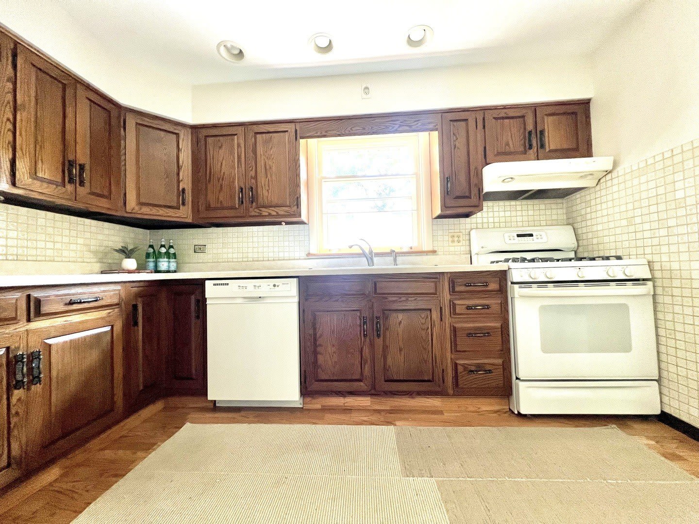 4633 Oakwood Avenue – photo 4