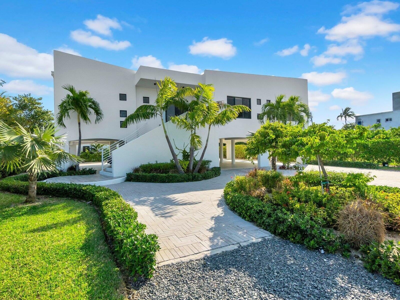 273 W Seaview Drive – photo 2