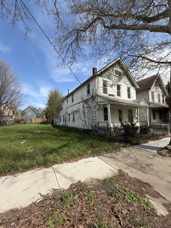 1137 East 66th Street – photo 3