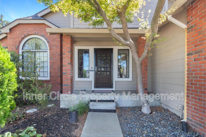 512 Bluerock Drive – photo 3