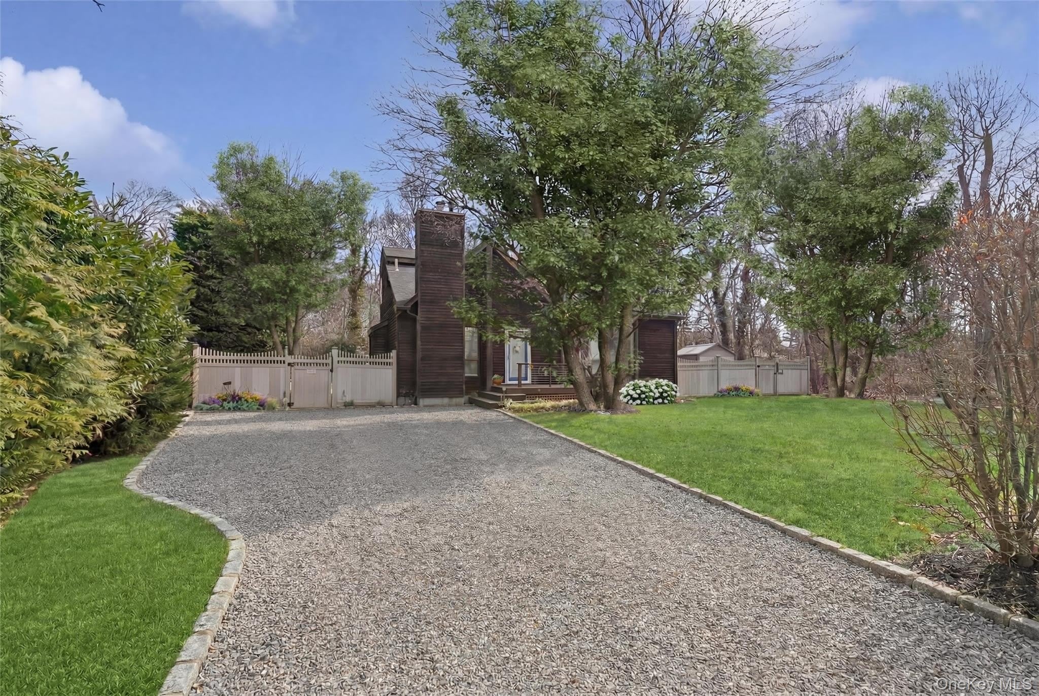 131 Lewis Road – photo 3