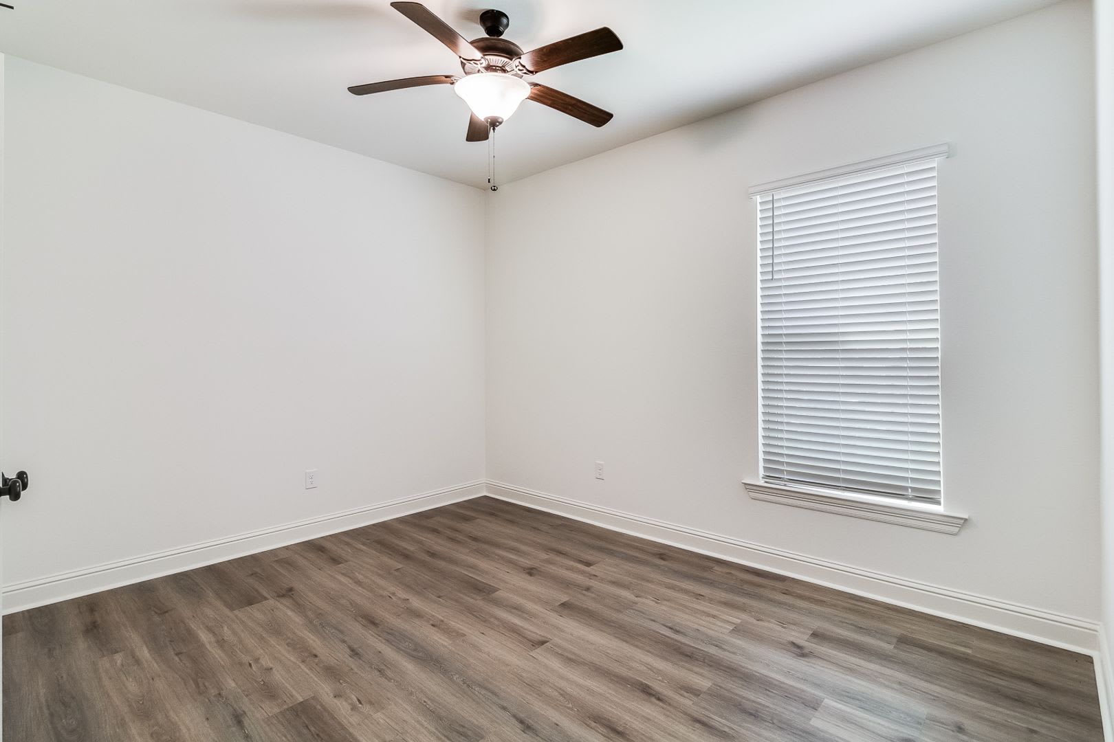 3 BED 2 BATH – photo 2
