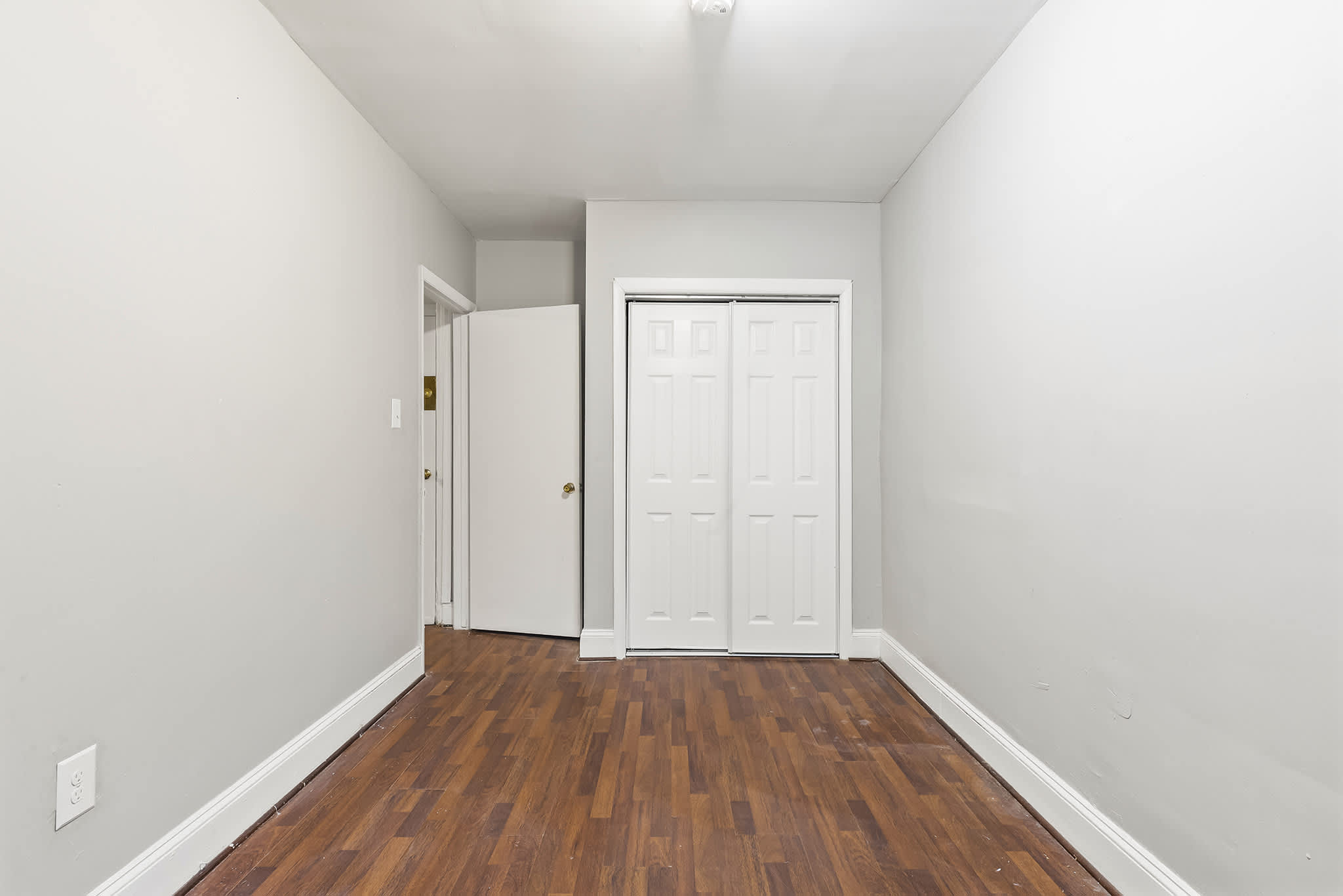 Eli Court – photo 3