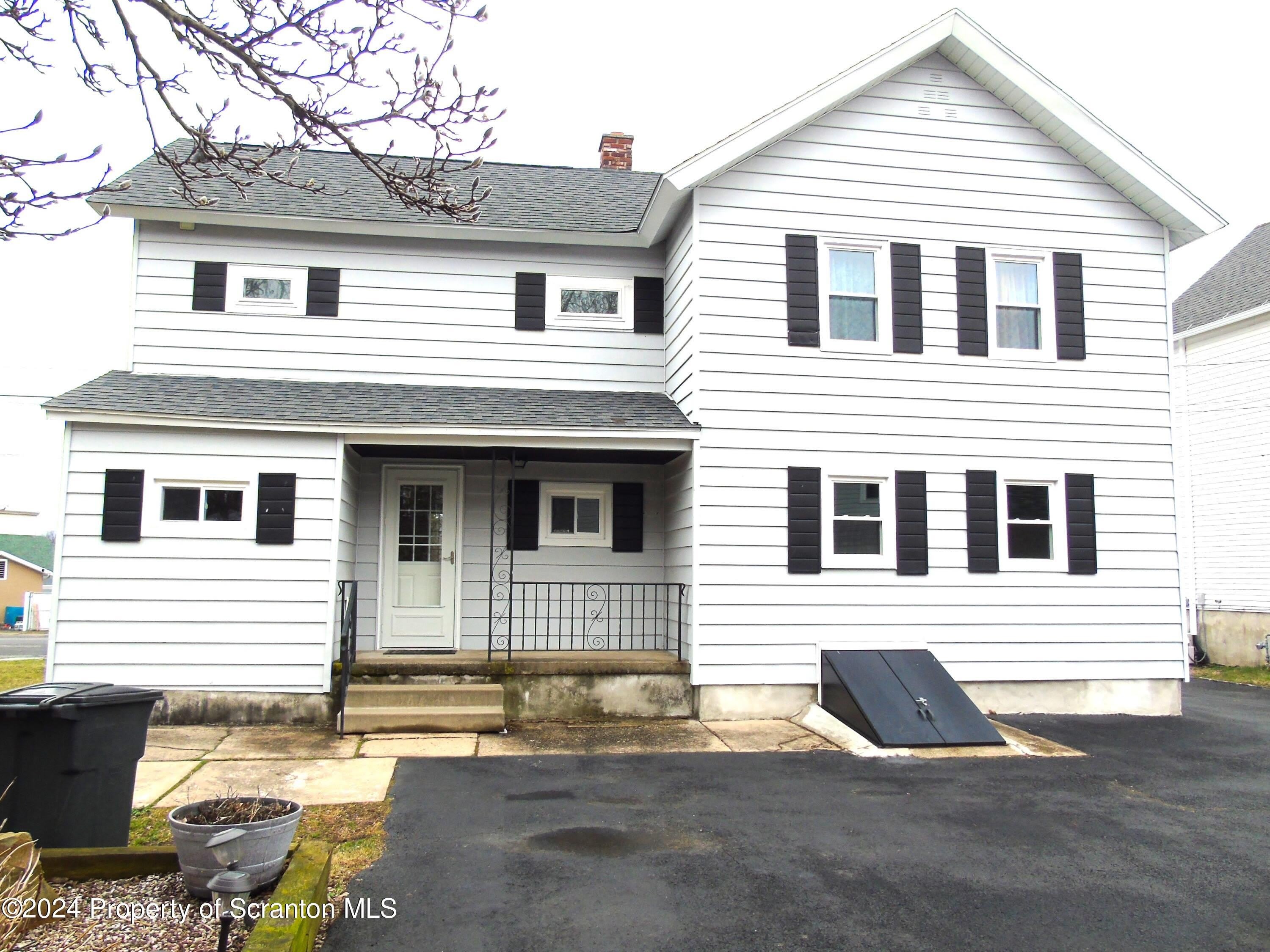 112 E Elm Street – photo 1