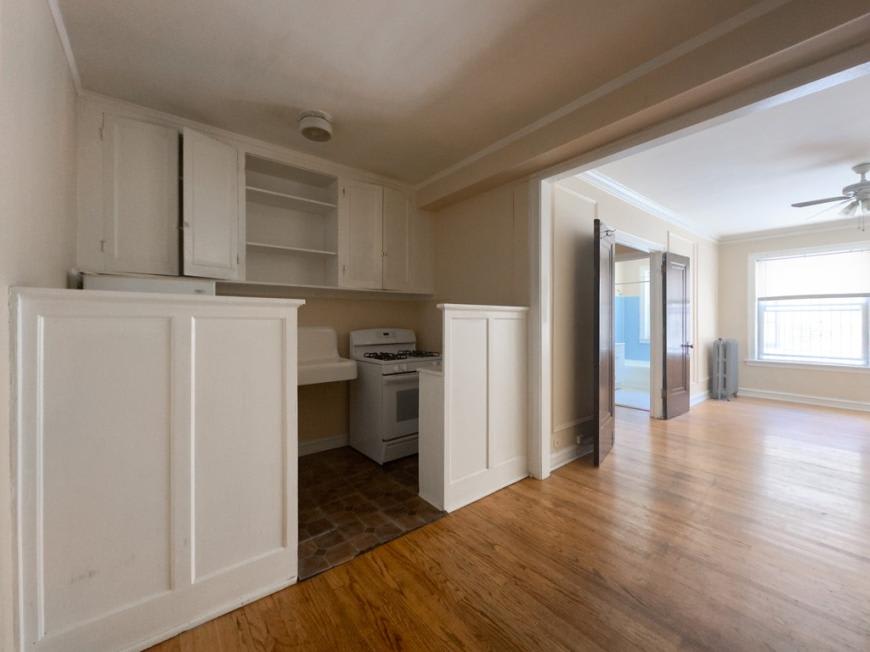 1209 Elmdale – photo 3