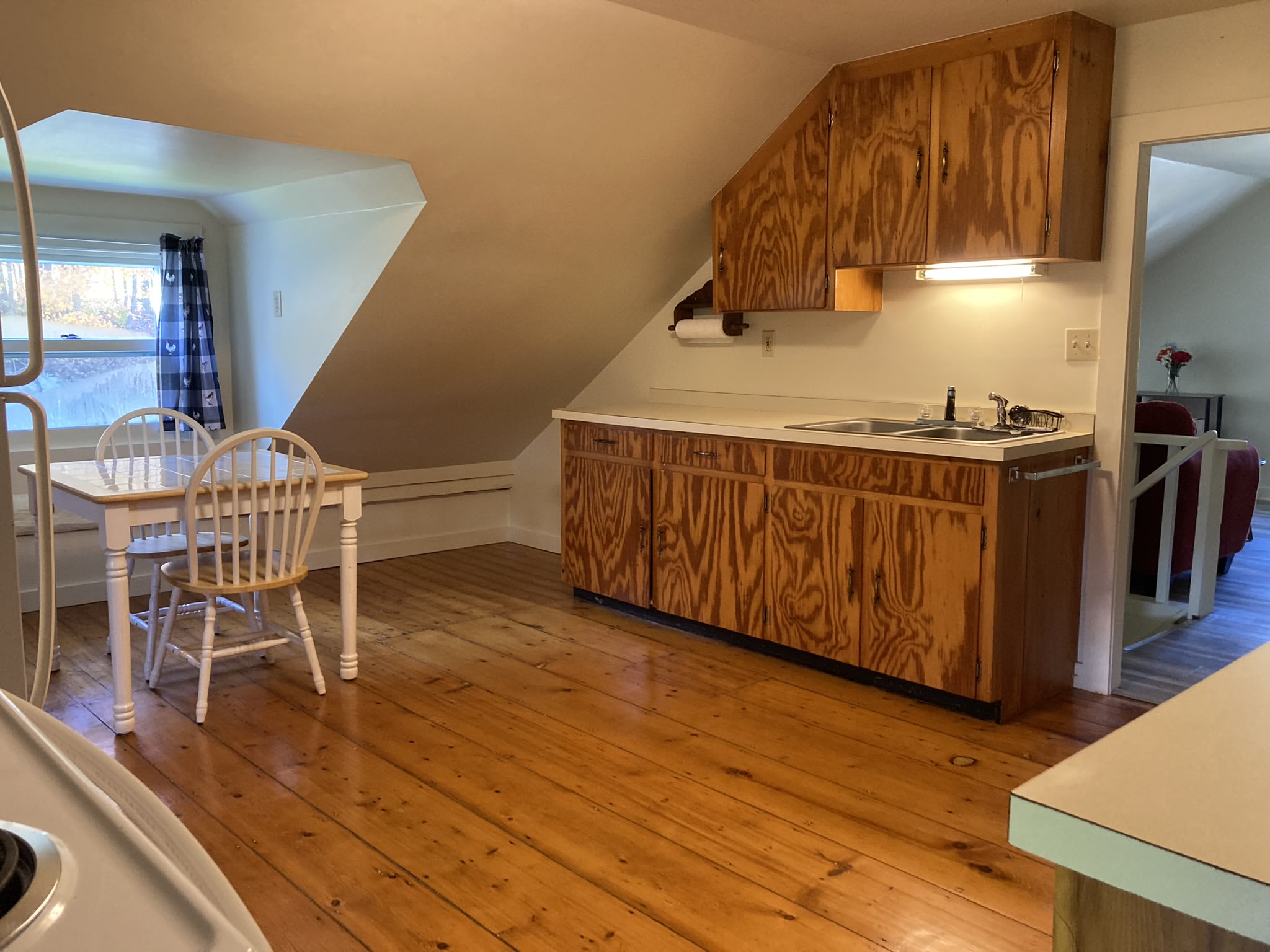 880 Vermont 15 – photo 2