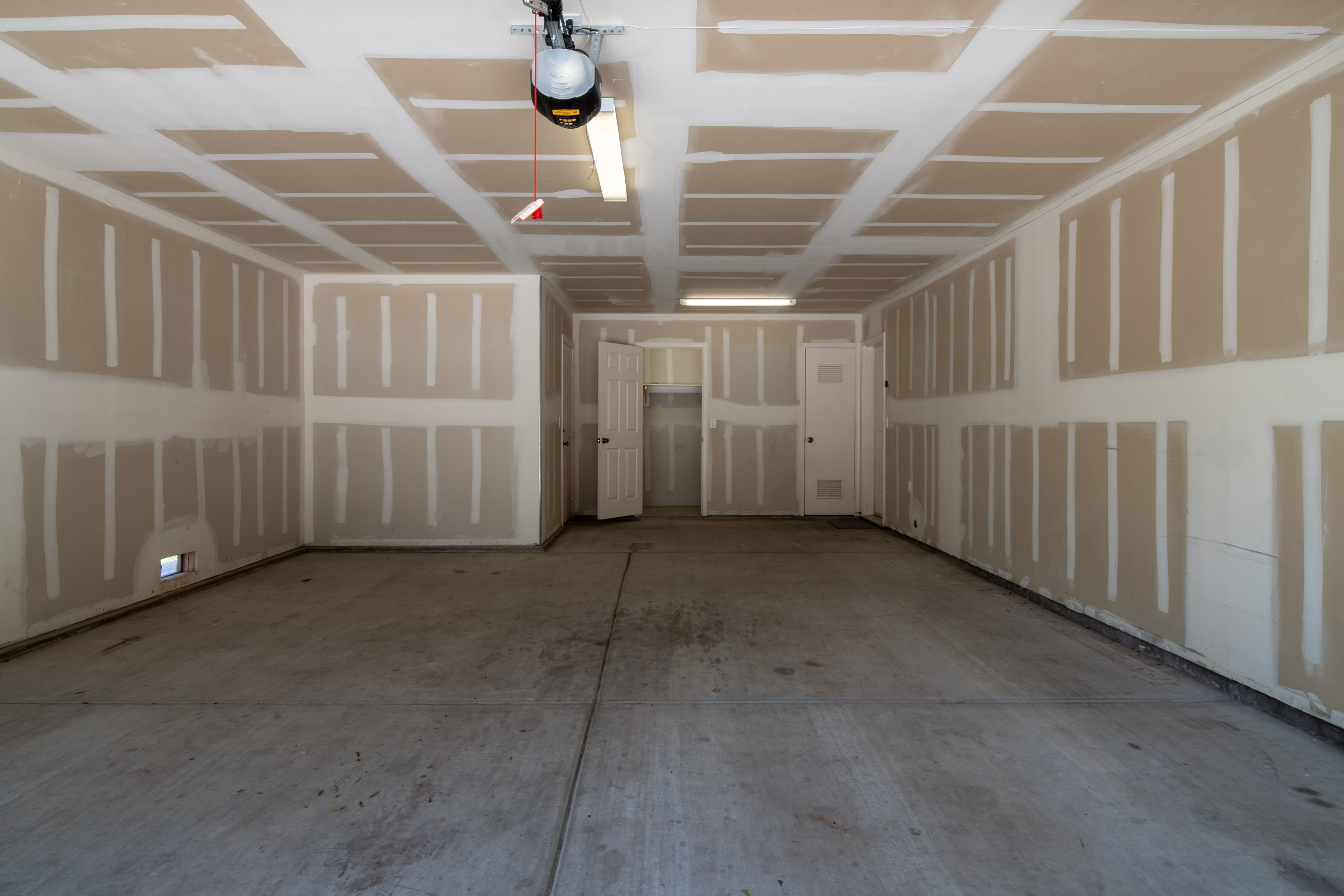 730 Pine Avenue – photo 4