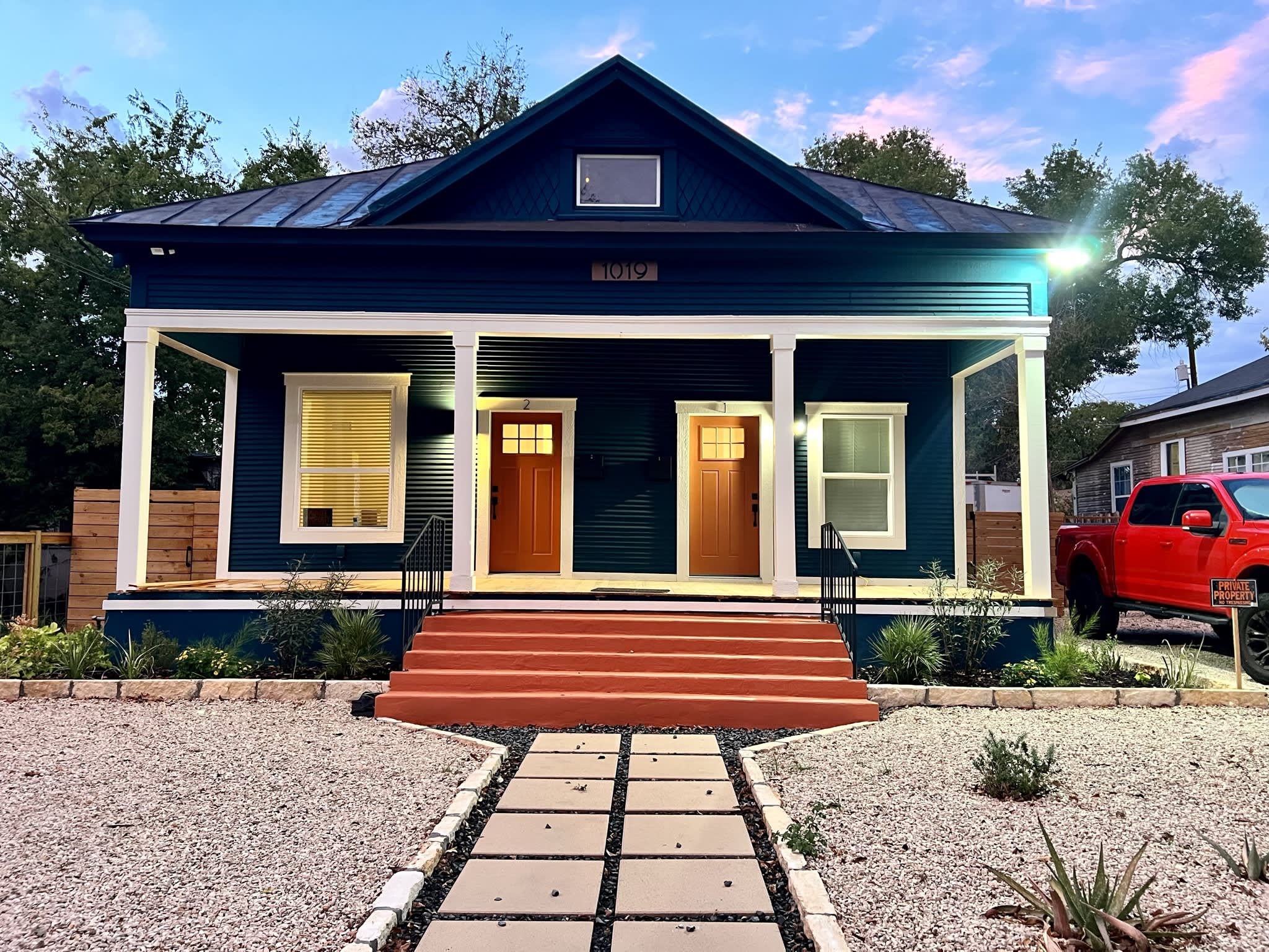 1019 Steves Ave – photo 1