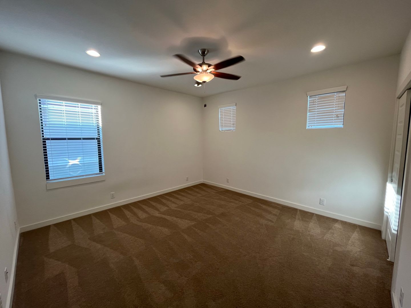 1146 N. Olive St. – photo 5