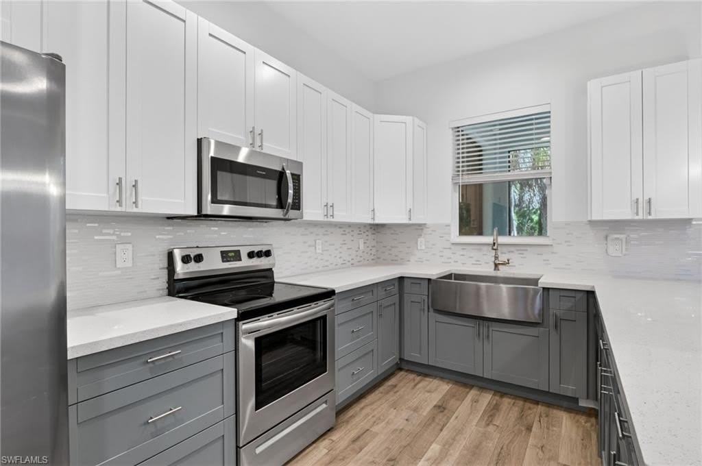 2745 22nd Ave NE – photo 4