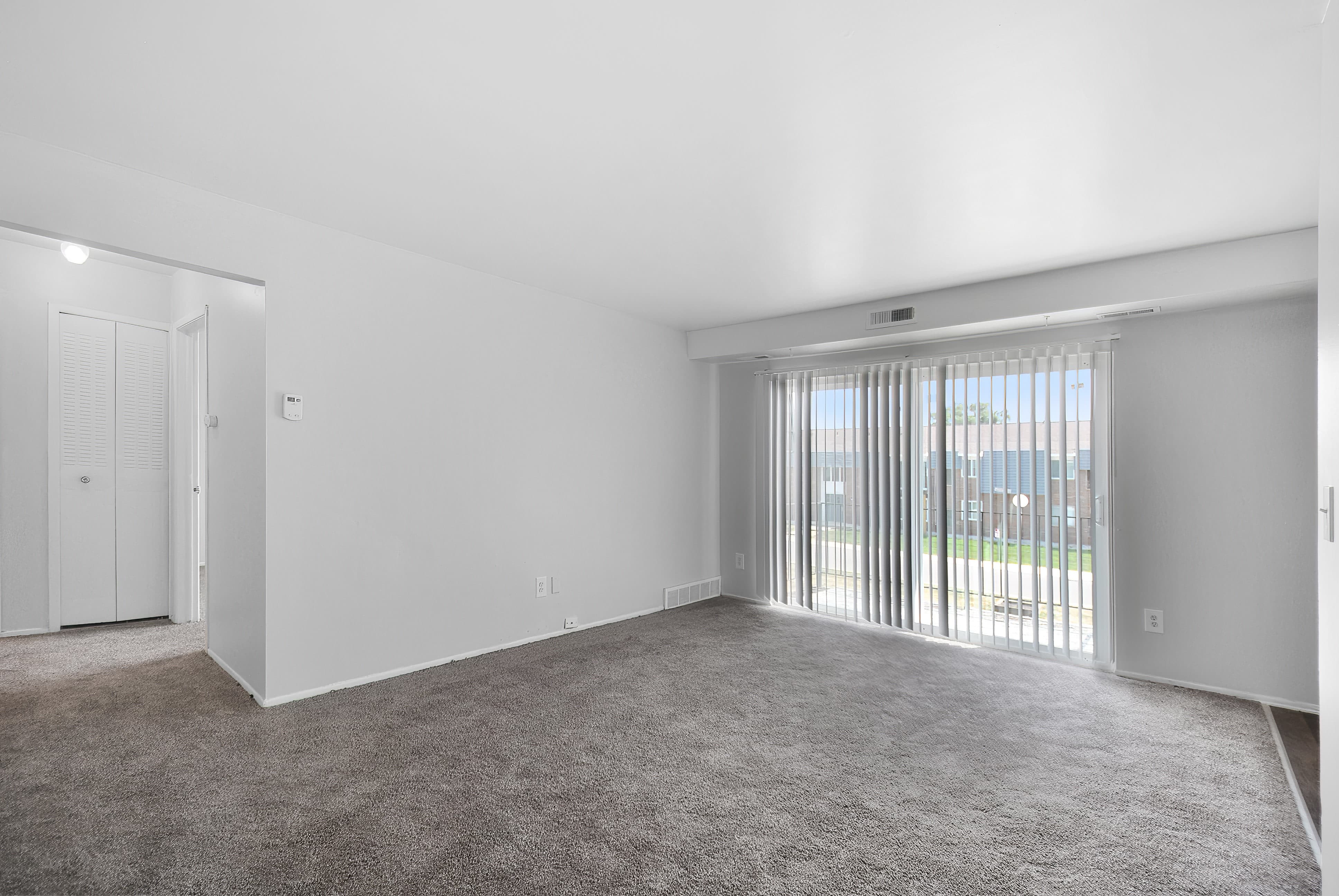 Warren Woods Apartments – photo 4