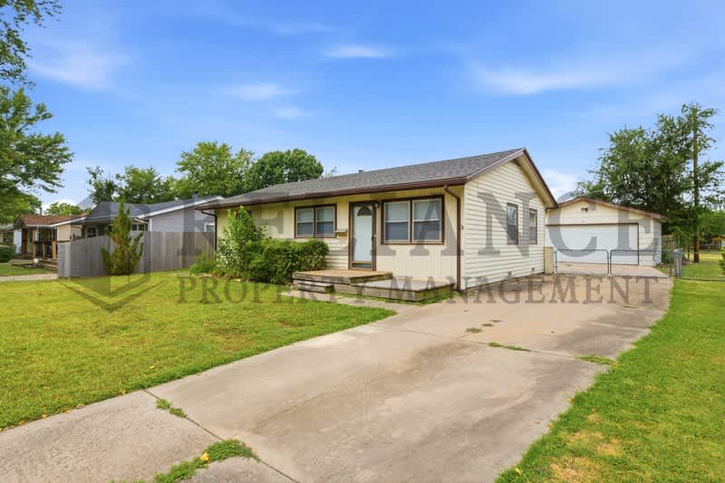 3349 South Vine Street – photo 2