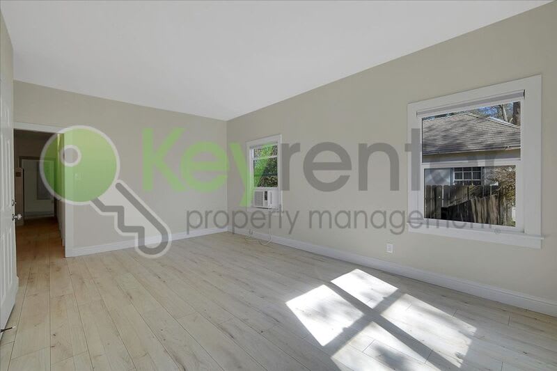 1119 Lochbrae Rd – photo 4