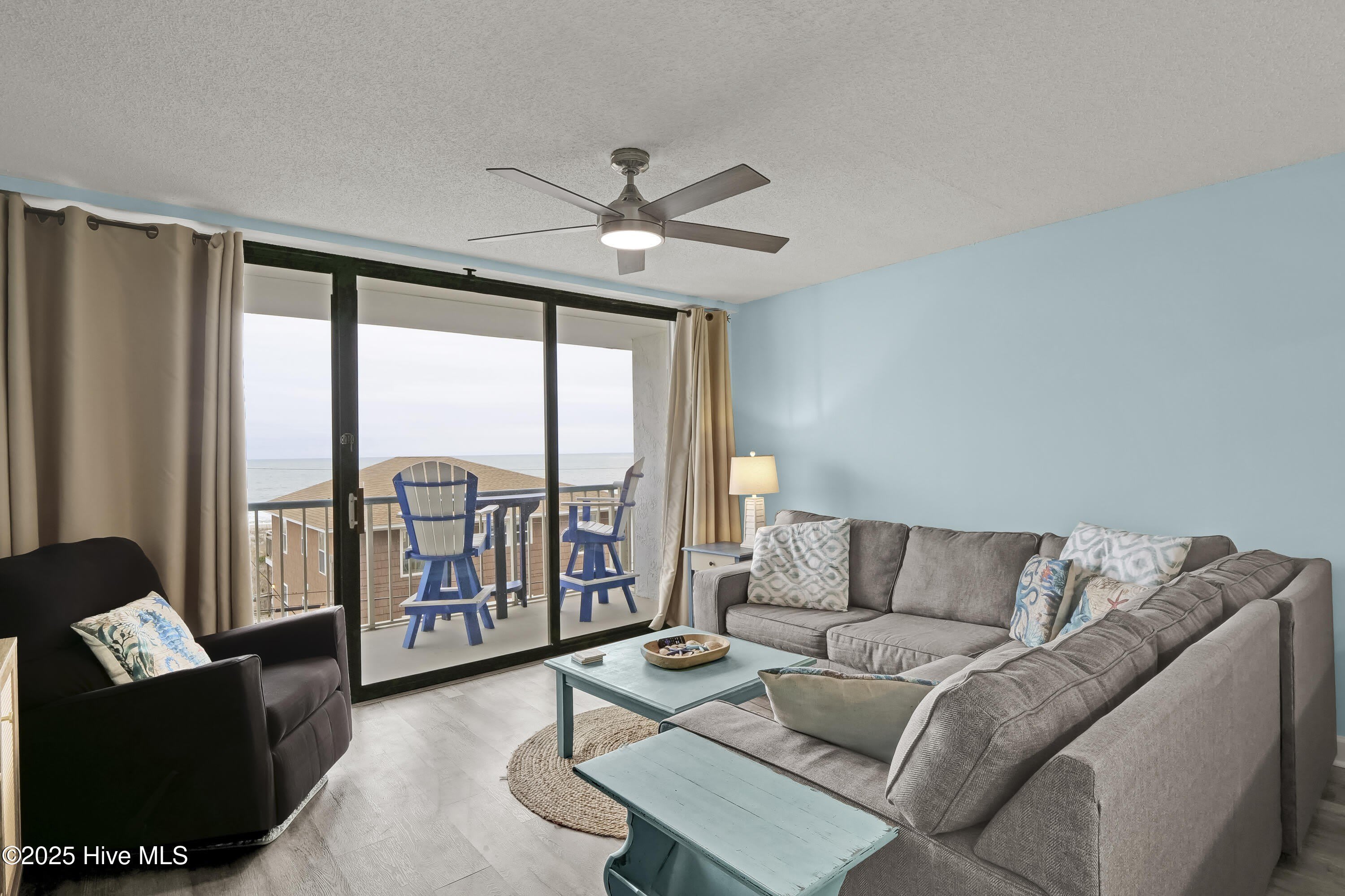 901 S Lake Park Boulevard – photo 4