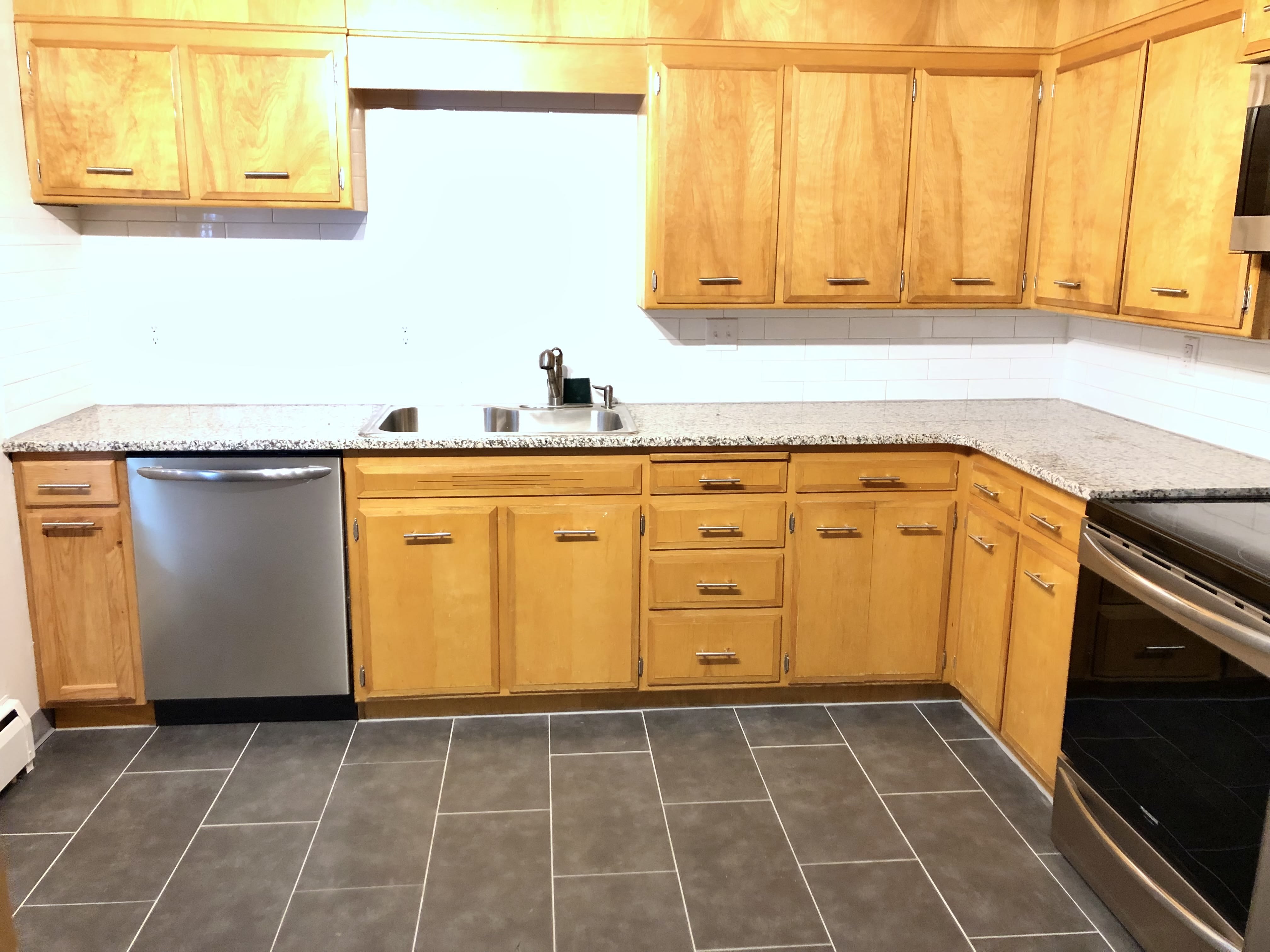 815 6th Ave – photo 1