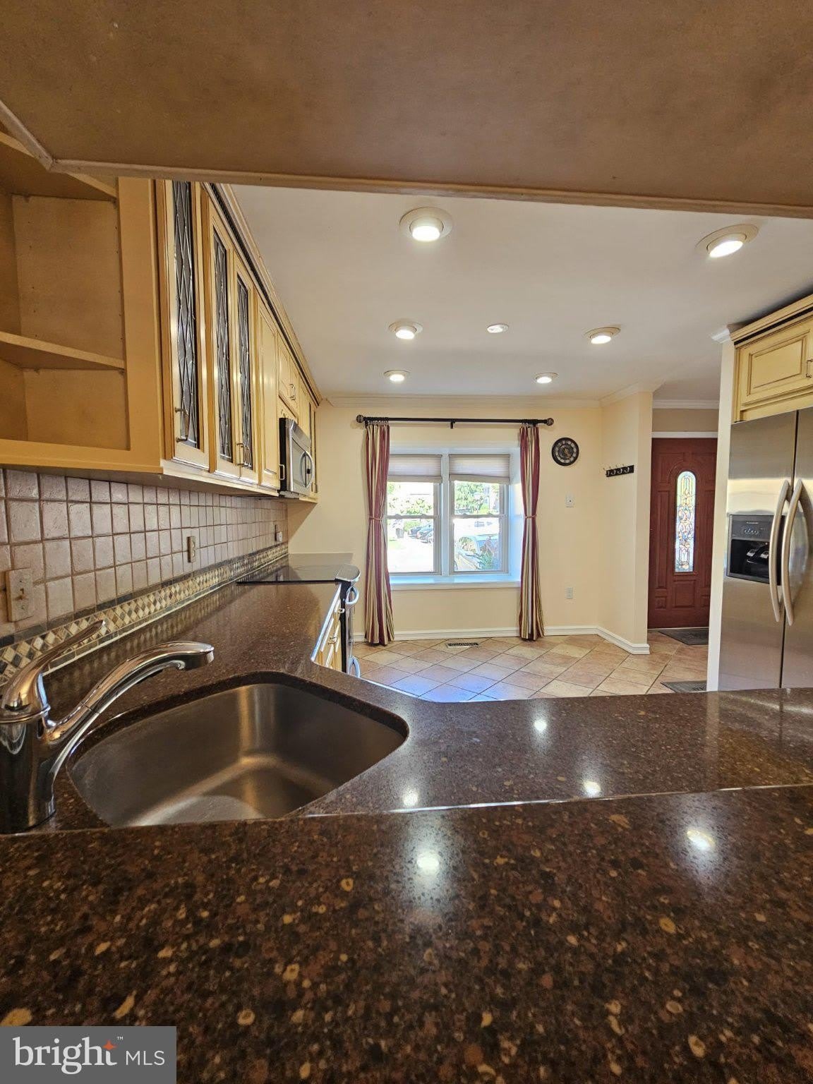 10218 ARIZONA Circle – photo 4
