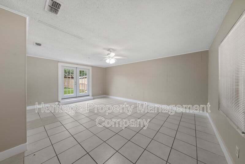 7422 Stonehouse Drive – photo 5