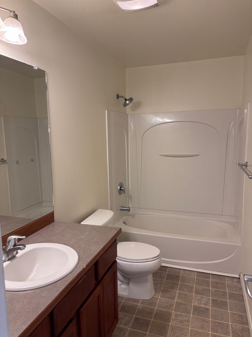 3 Bed 1 5 Bath Townhome Near Jber – photo 5