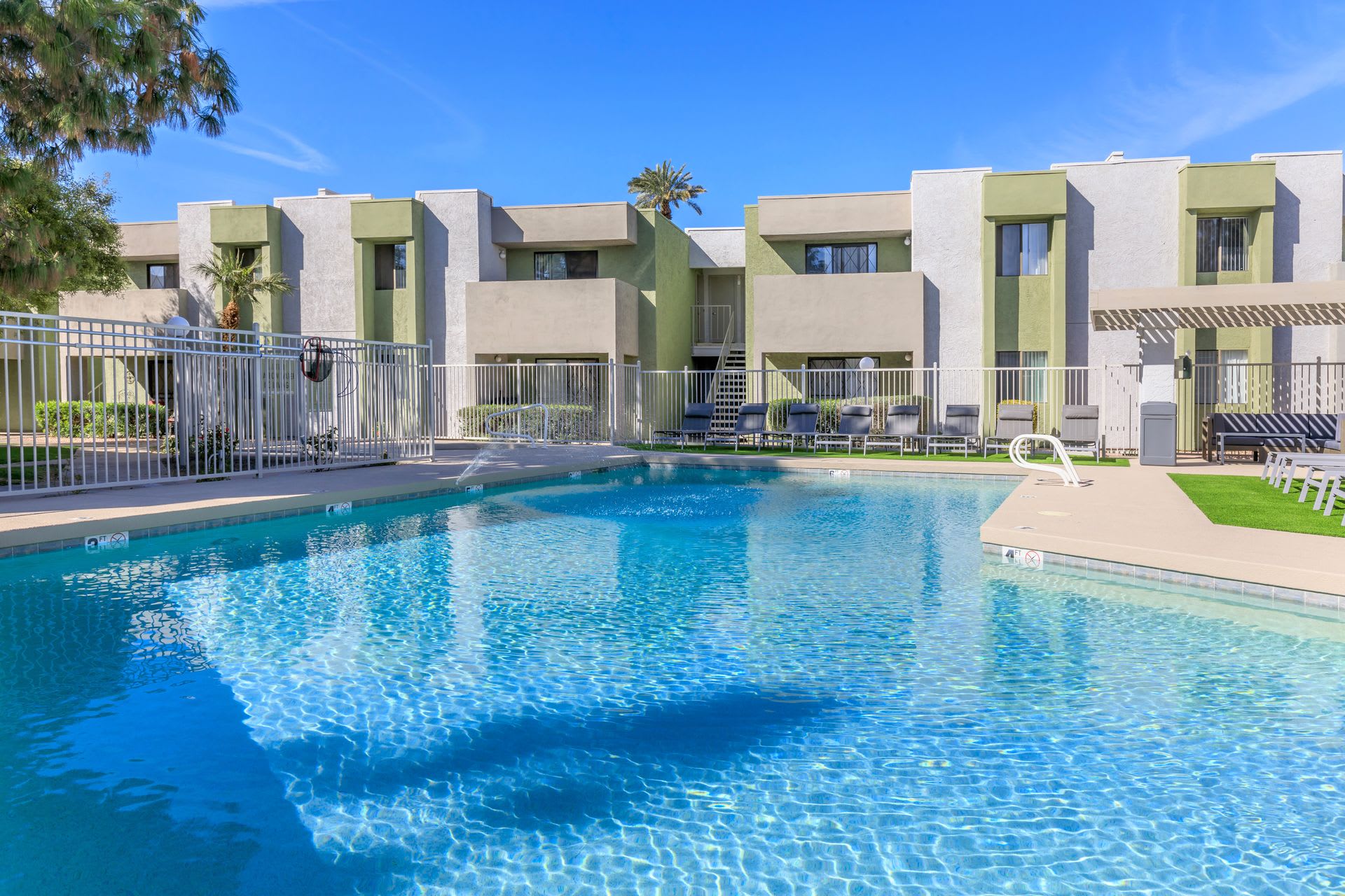 Lemon Pear Tree Apartments – photo 5
