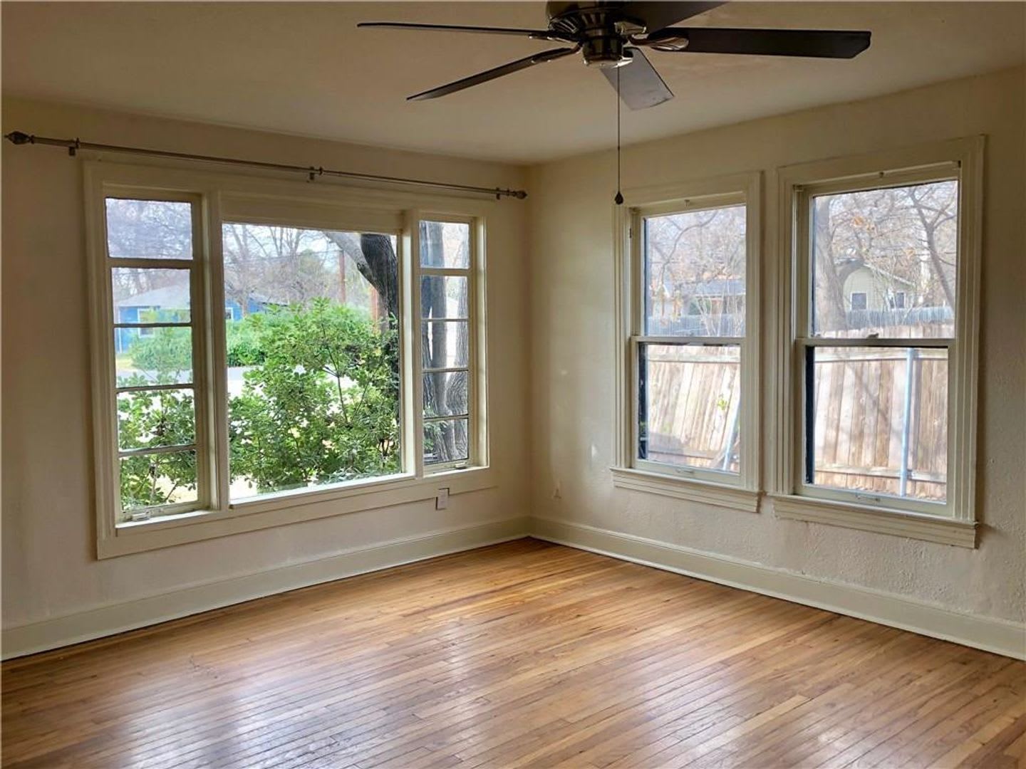 Welcome to your new home at our charming property! – photo 3