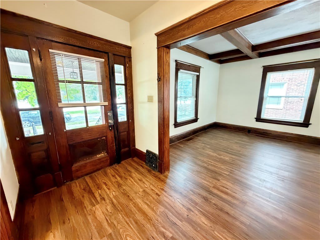 333 Laurel Blvd – photo 4