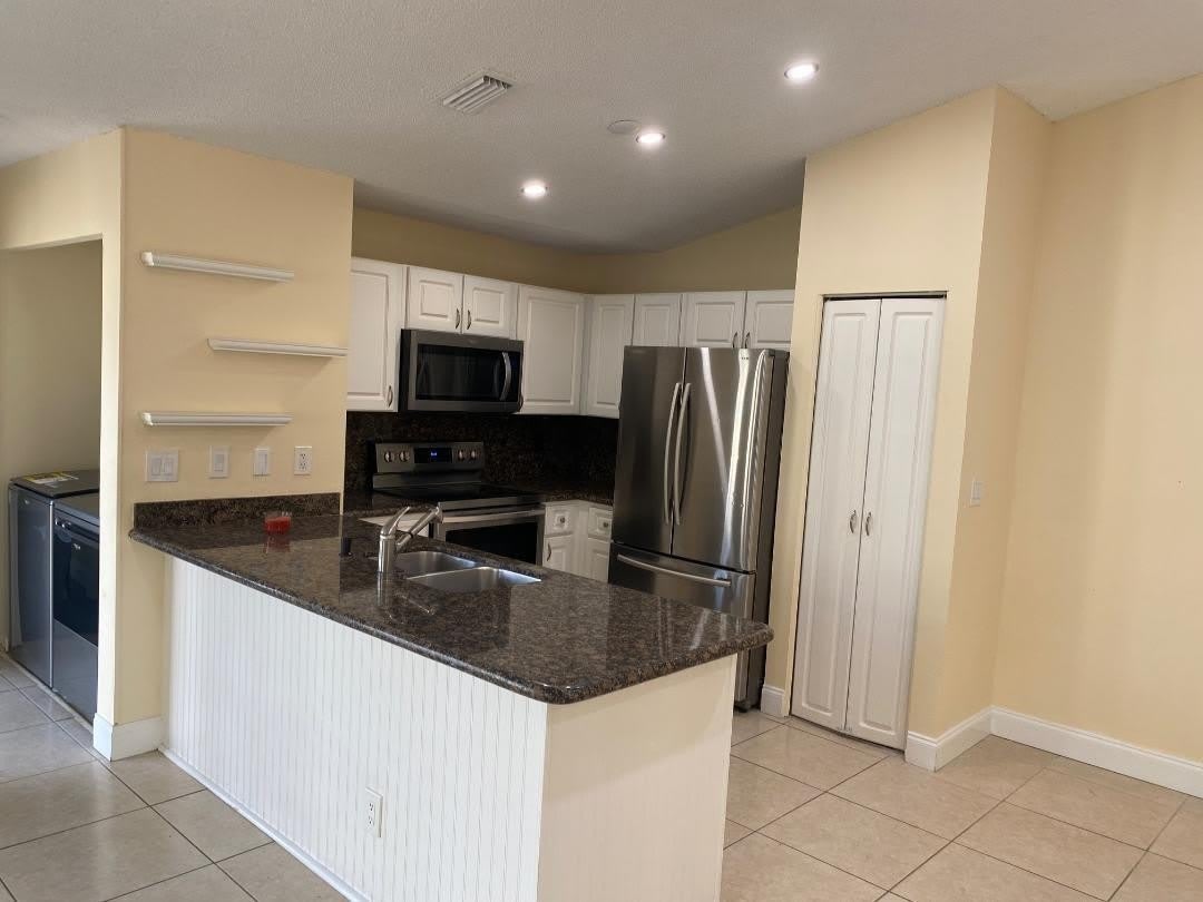 3090 S OAKLAND FOREST Drive – photo 5