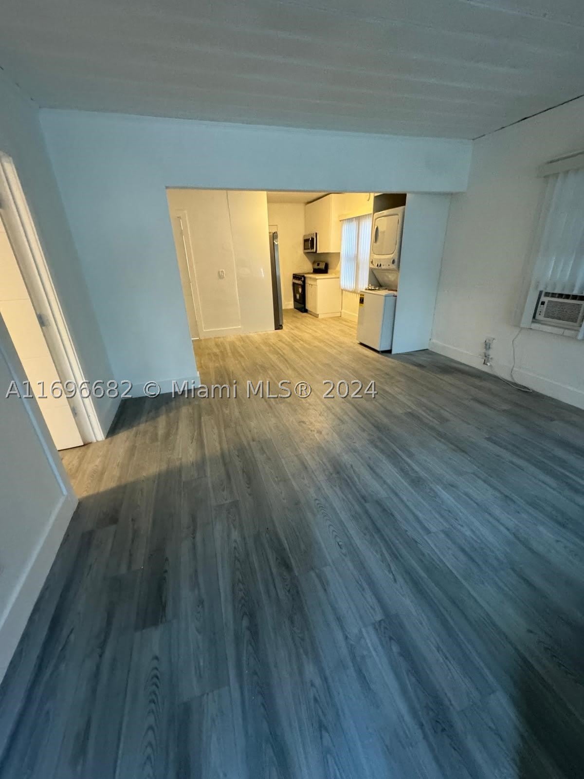 501 Wendell Rd – photo 2