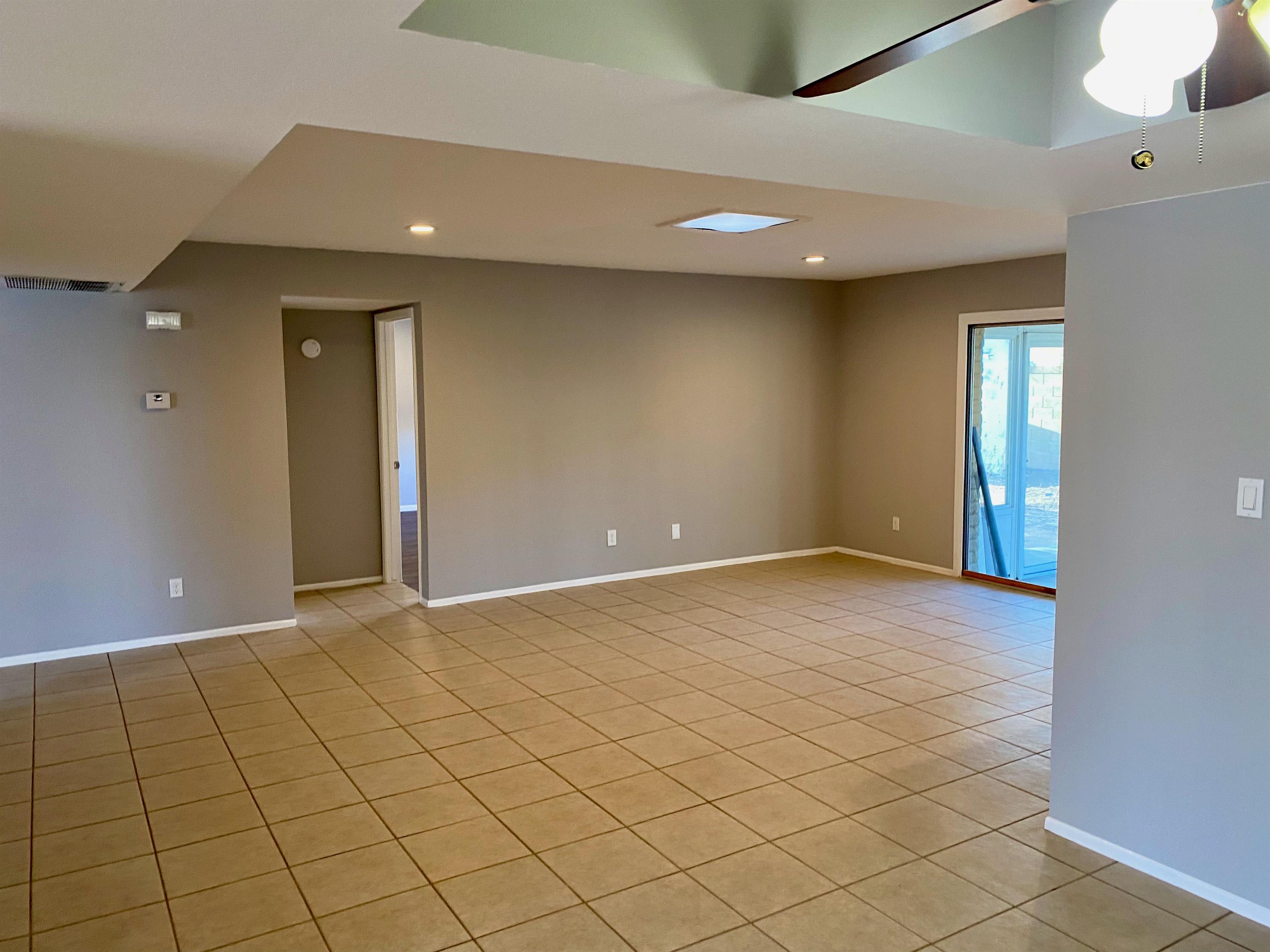 5714 West Carol Ann Way – photo 3