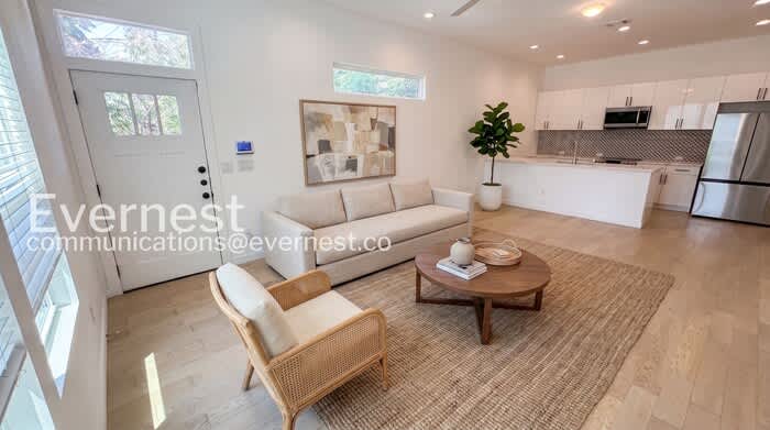2507 East Commerce Street – photo 2