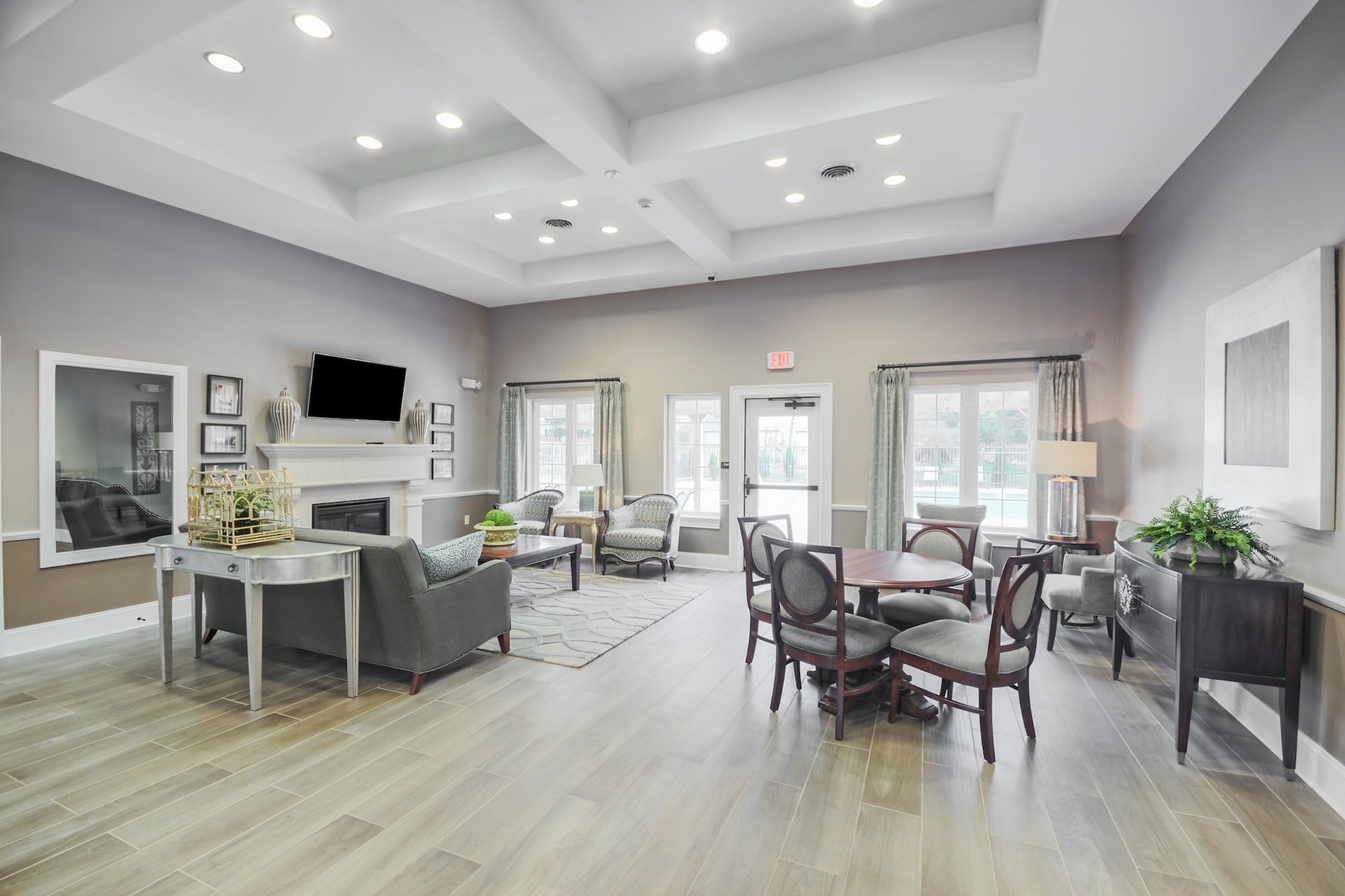 Chateau de Ville Apartments – photo 5