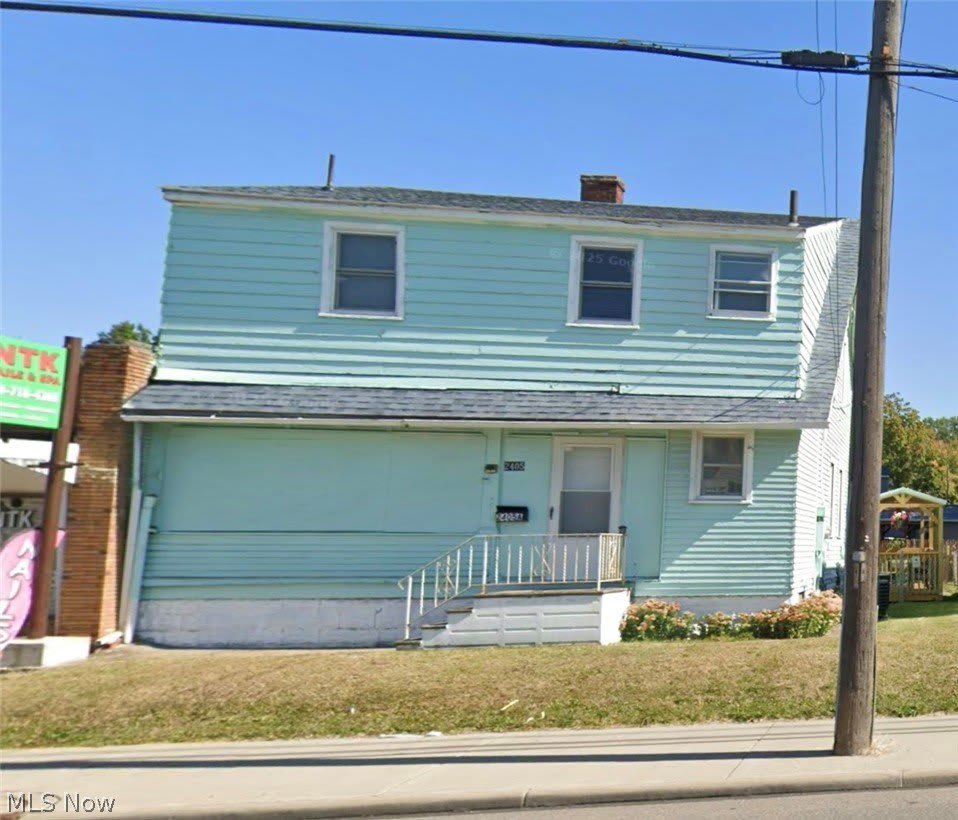 2405 Youngstown Road SE – photo 1